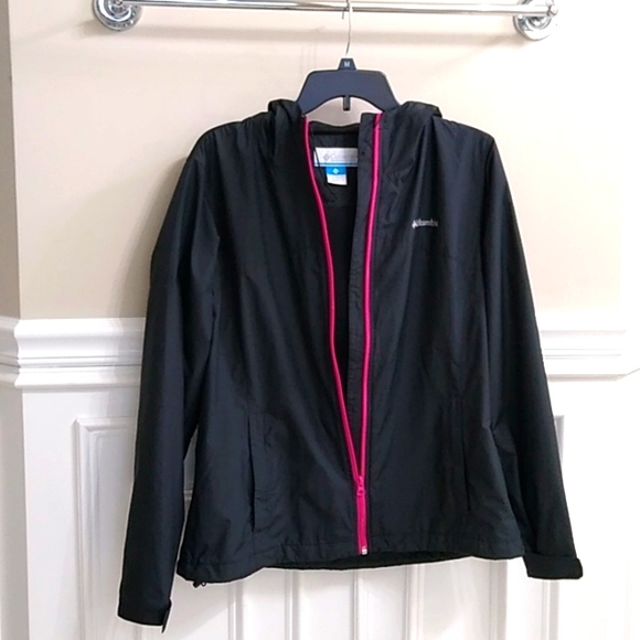 Columbia light weight black jacket with pink zipper, EUC - Picture 1 of 6